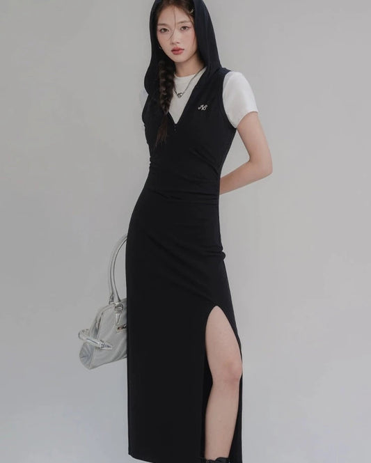 Elegant Noir Split Black Dress